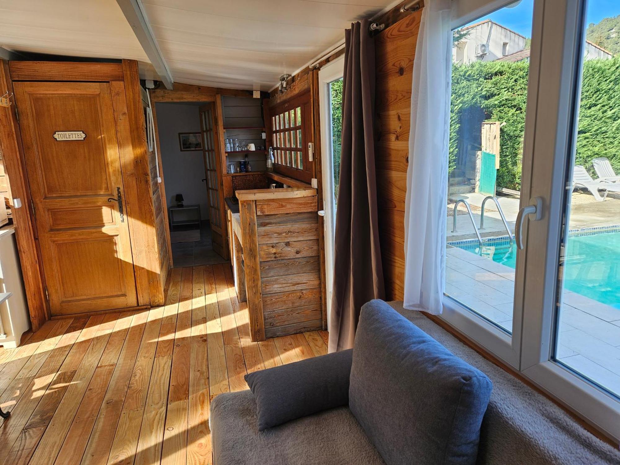 Chalet Banane Devant Piscine, A 6Km Du Festival De Piano De La Roque D'Antheron Rognes Eksteriør bilde