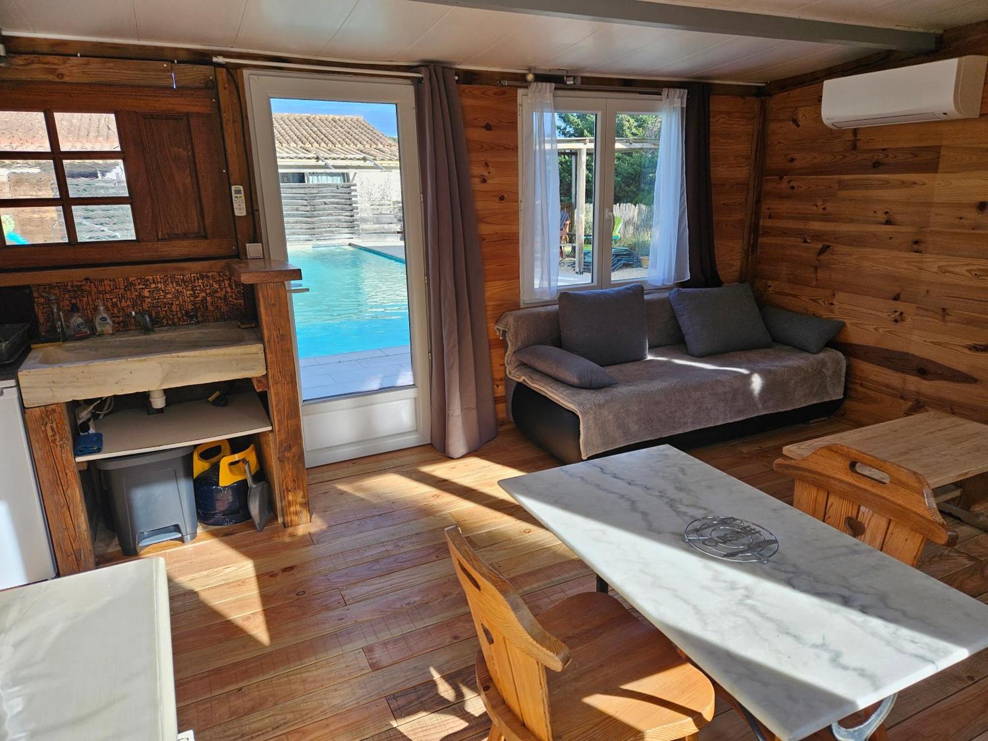 Chalet Banane Devant Piscine, A 6Km Du Festival De Piano De La Roque D'Antheron Rognes Eksteriør bilde